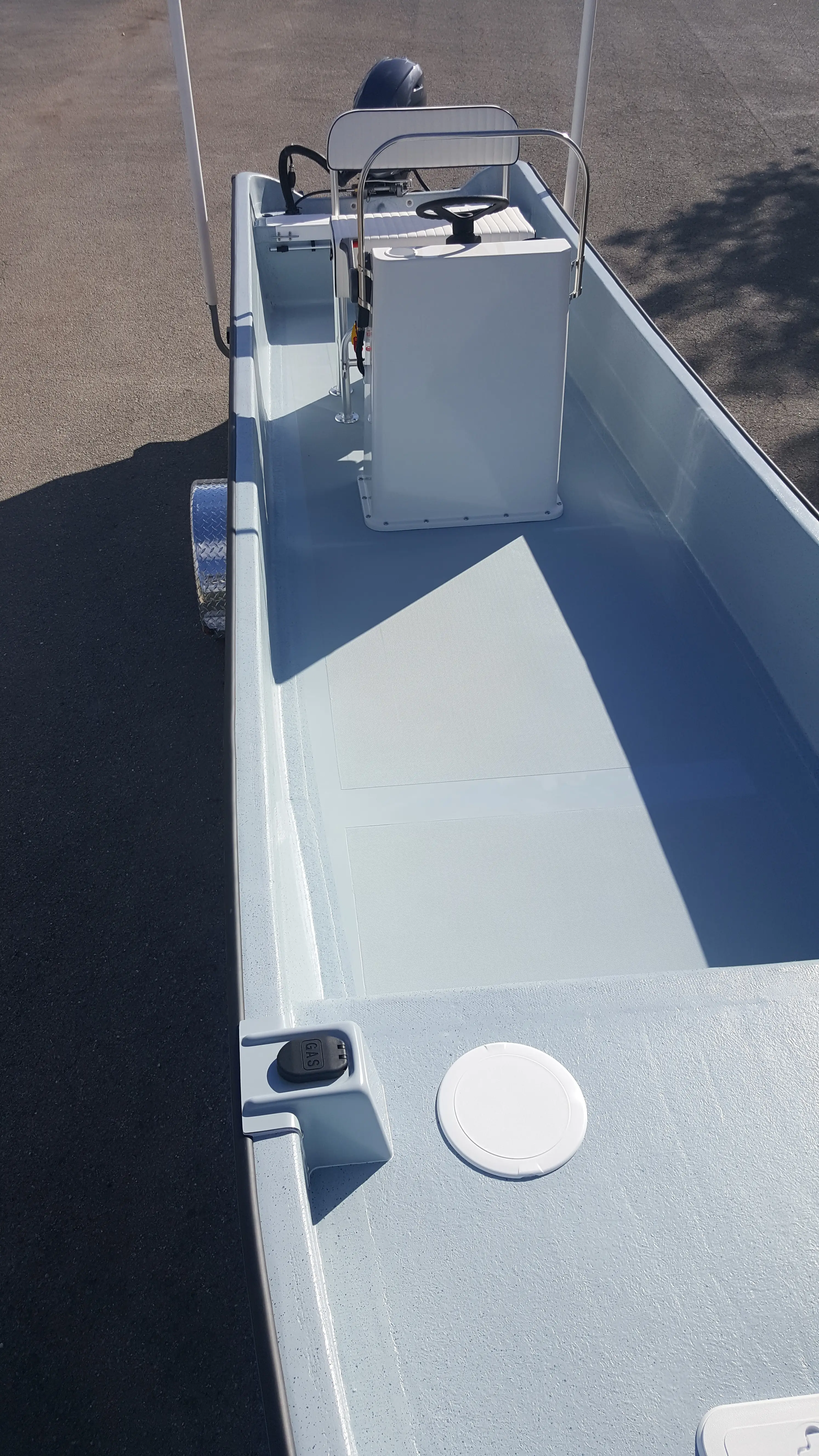 Panga Boats USA — W-25 · Close-ups